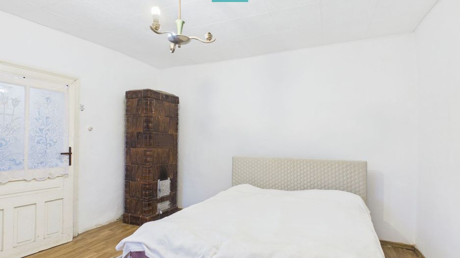Casă  2 corpuri și 4 camere teren 1440 mp în Macea - Poză 11