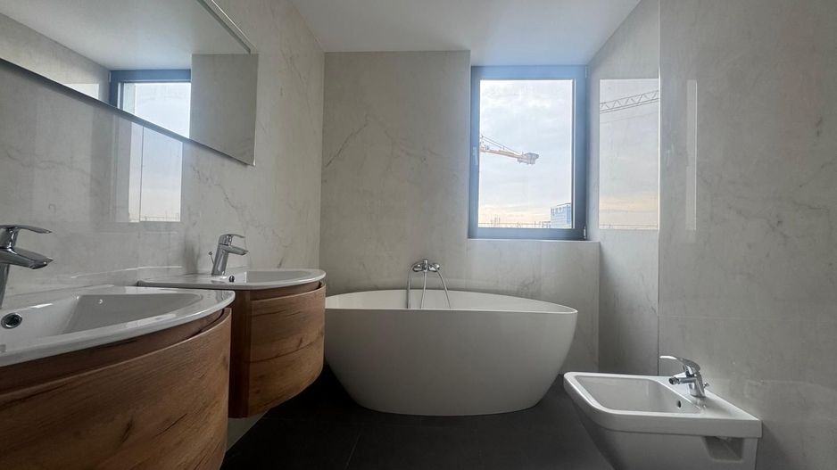 3 camere PREMIUM| 117 MP + 10 MP terasa - Poză 7