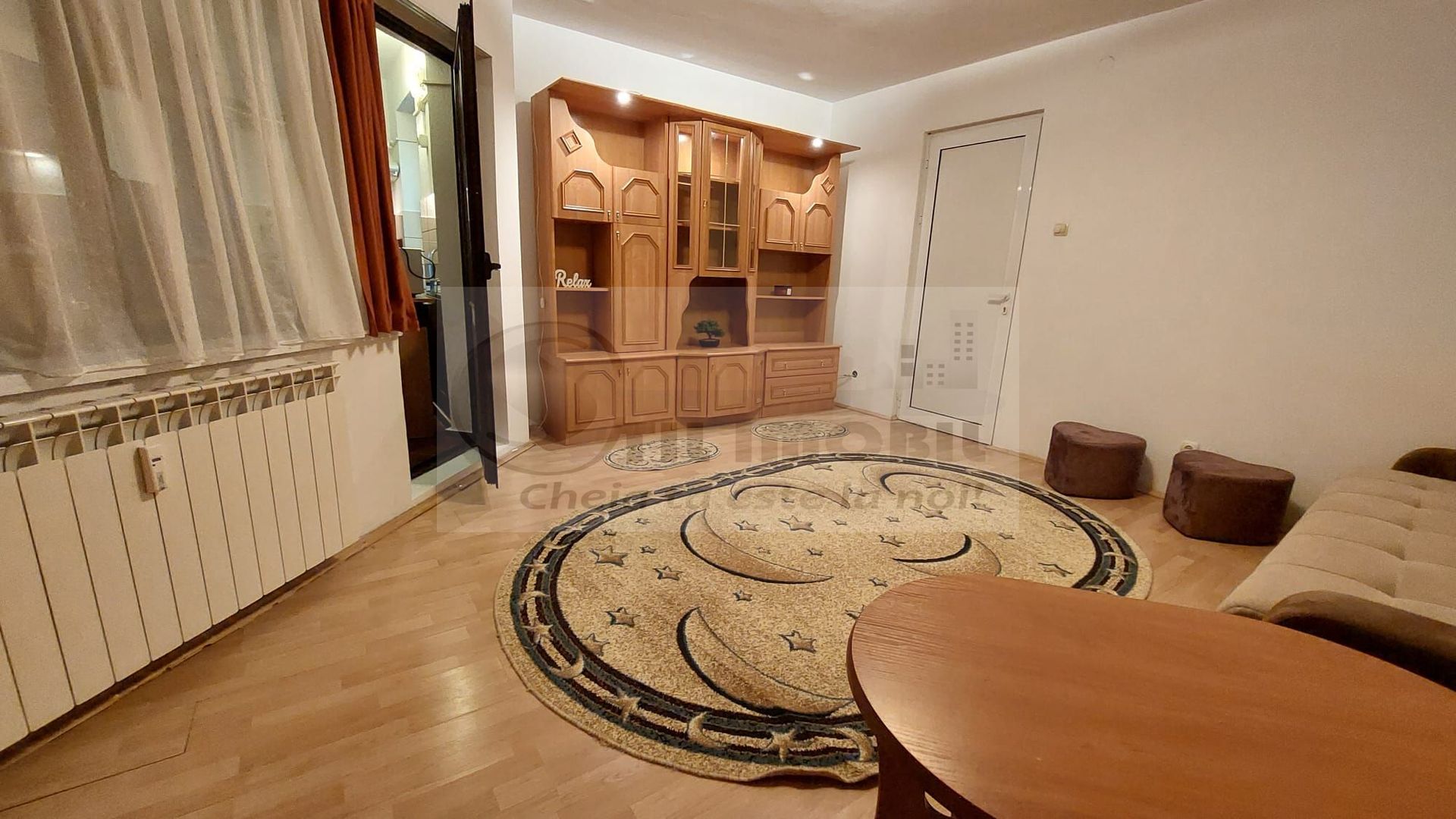 APARTAMENT 2 CAM PACURARI IN SPATE LA PETROM 360 EURO - Poză 2