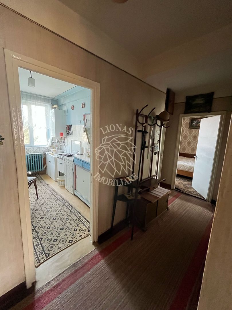 Apartament decomandat 4 camere 85 mp+balcon-etaj 3-Zona Independentei - Poză 4