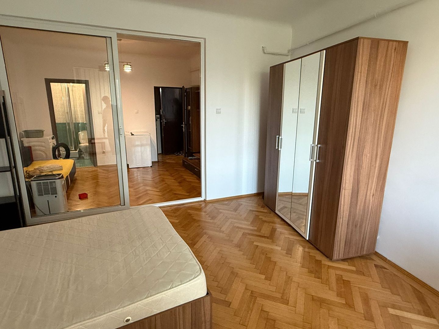 VANZARE Garsoniera in zona Unirii - Poză 8