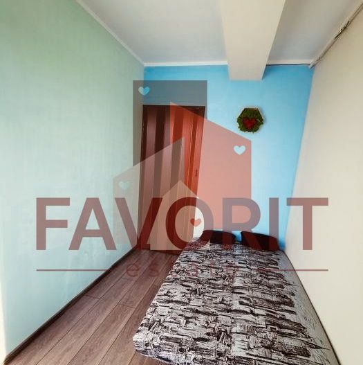 Apartament cu o camera transformat in 2 camere - Poză 4