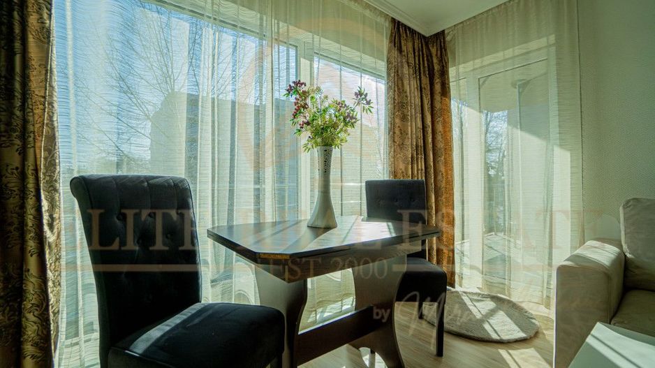 Apartament 2 camere – Mamaia, zona de intrare – Piscină - Poză 3