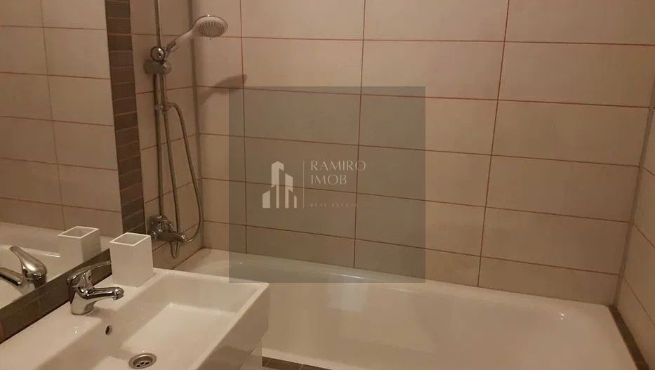 Apartament 3 camere decomandat/15 minute metrou Piata Sudului - Poză 5