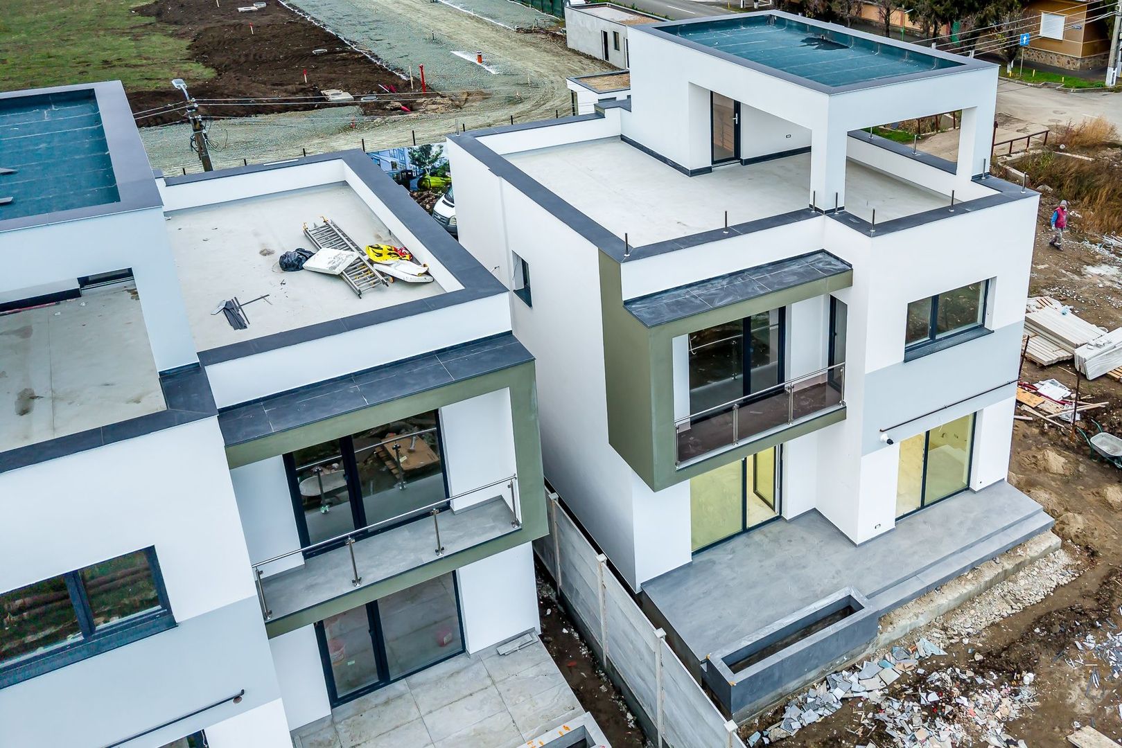 Vilă nouă cu terasă panoramică – design premium, 4 dormitoare, în Gai - Poză 1