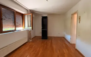 Vilă de vânzare în Sector 4 - 323 mp utili - 10 camere - Giurgiului - Poză 17
