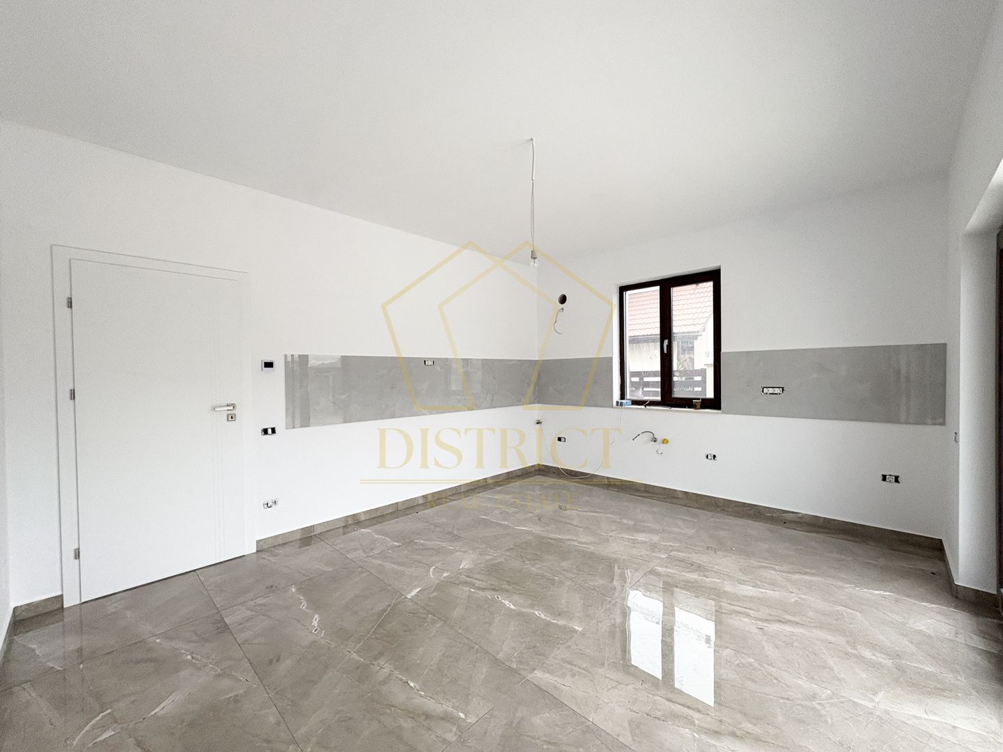 Duplex superb cu 4 camere si 3 bai | Giroc | Hotel IQ - Poză 5