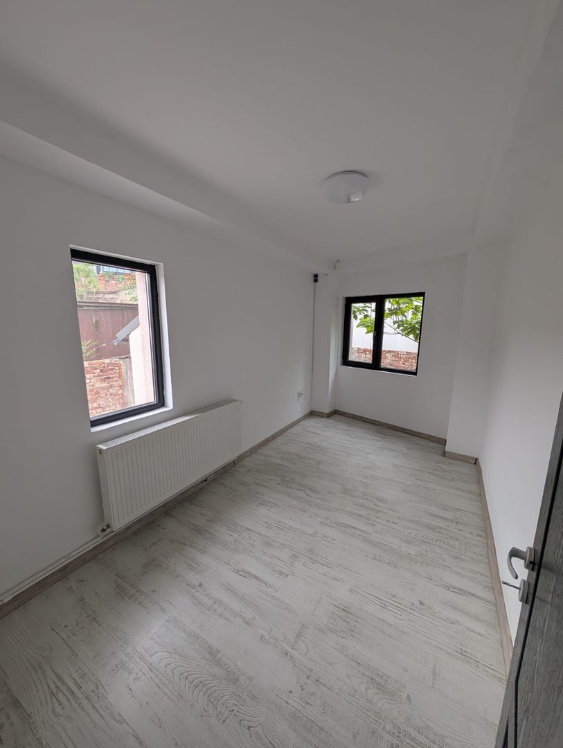 Casa Vila 6 camere || Piata Victoriei || Buzesti || Curte Libera 300Mp - Poză 32