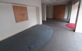 Inchiriez Spatiu Comercial 130 mp utili, central, 1700 euro Negociabil - Poză 1