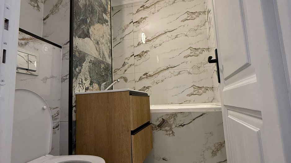 Apartament cu 3 camere – Zona Rogerius, Oradea - Poză 8