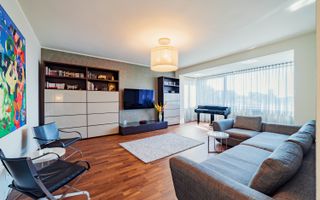 Vilă cu vedere panoramică – Central Brașov - Poză 1