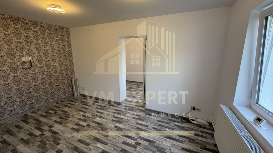 SPAȚU COMERCIAL 34 MP CAMPULUNG VIZAVI DE CENTRU MEDICAL CLUBUL SANATĂȚII - Poză 8