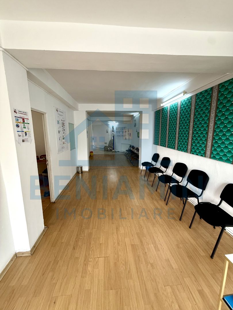 Spatiu comercial P+1 - 200mp - vad - pretabilitate mare - Lapus - Poză 2
