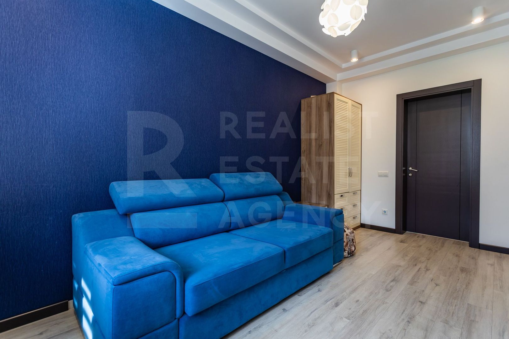 Vânzare, casă, 3 nivele, 4 camere, strada Schinoasa, com. Bacioi - Poză 8