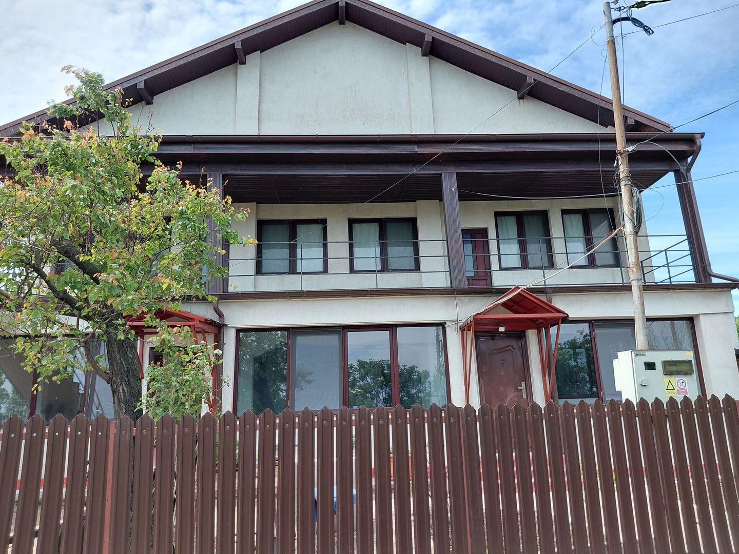 Casa P+1 zona Traian cu vedere la Brates - Poză 2