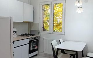 Piata Moghioros, metrou 3 minute parc Drumul Taberei - Poză 7