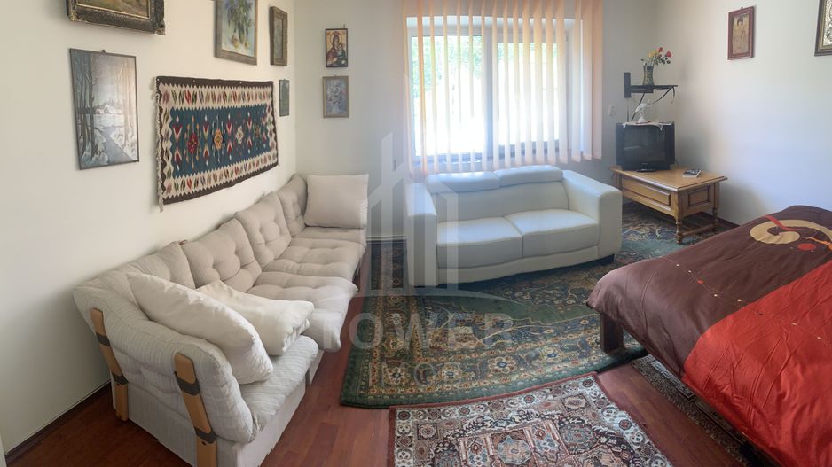 Casă în centrul Cisnădioarei cu 243mp de locuit și teren de 936mp - Poză 29