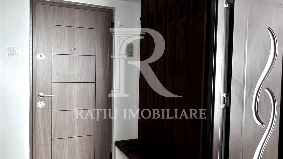 Apartament cu 2 camere | Central | Ascensor | Oradea - Poză 15