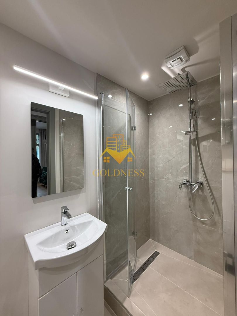 2 camere, Ultracentral, Bvd. Eroilor, Casa de cultura, Parcare - Poză 11