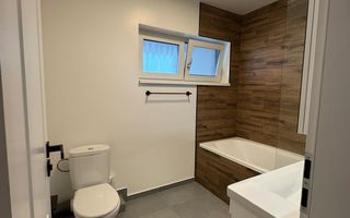 Casa individuala 114 utili 4 camere 2 bai si curte 215 mp in Selimbar - Poză 5