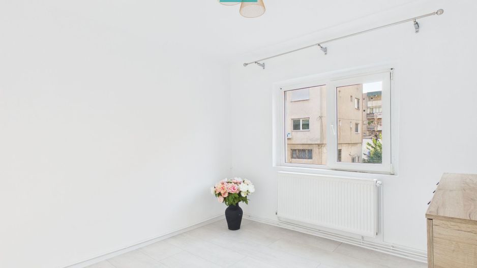 Apartament lux 3 camere de închiriat central Arad - Poză 2
