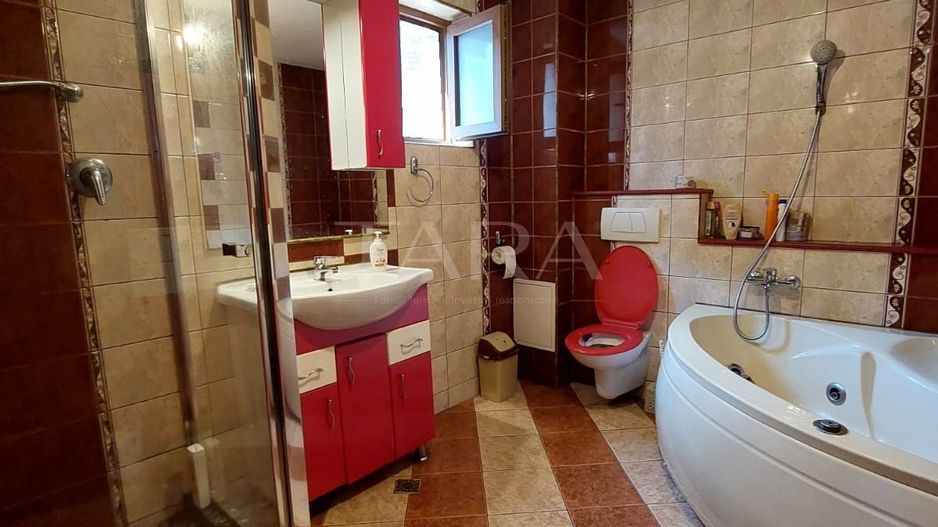 Oportunitate unica! Casa cu 4 camere ideala pentru familie. - Poză 16