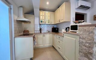 Confort și rafinament într-o locuință cochetă din Buna Ziua - Poză 10