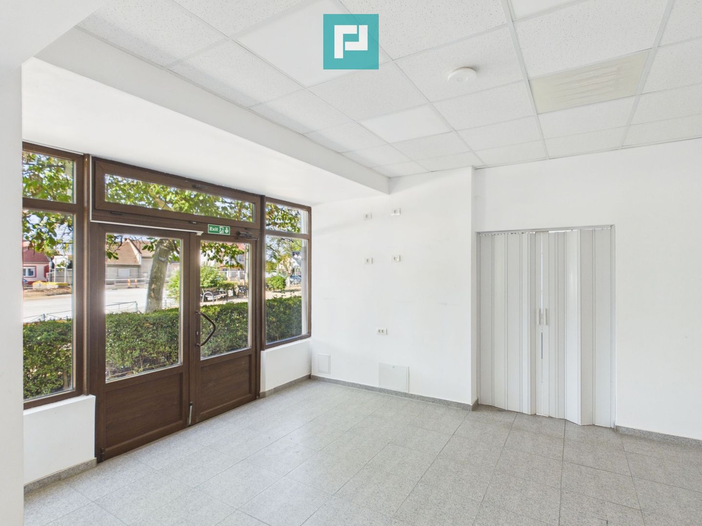 Spațiu comercial 102 mp, vitrină 10 m – Ioșia - Poză 5