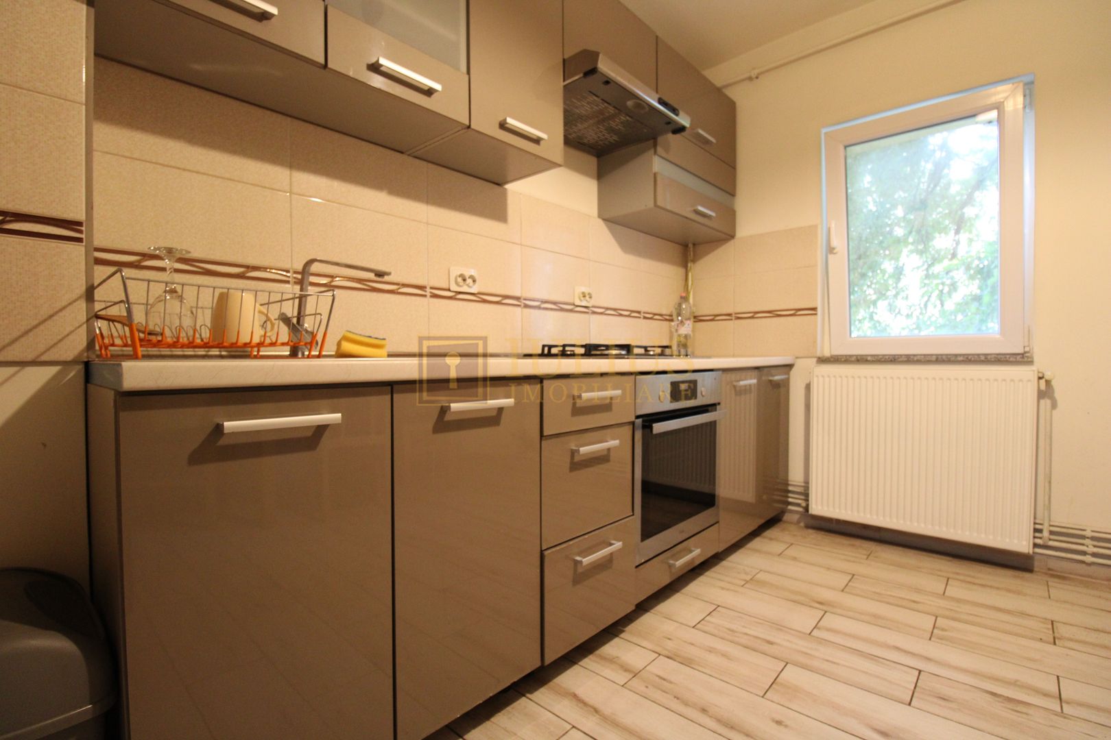 Olimpia, 2 camere, centrala proprie - Poză 9