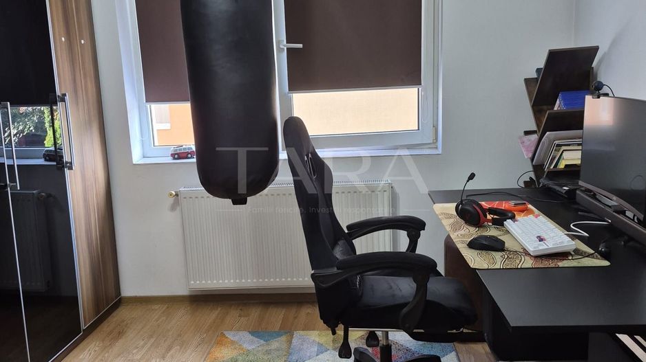 Apartament cu 3 camere, parcare inclusă, zona Eroilor. - Poză 6