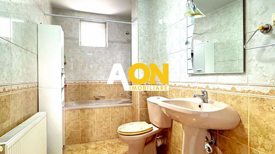 Casa P+1, 912 mp teren, 5 camere, strada asfaltata, zona Lipoveni - Poză 13