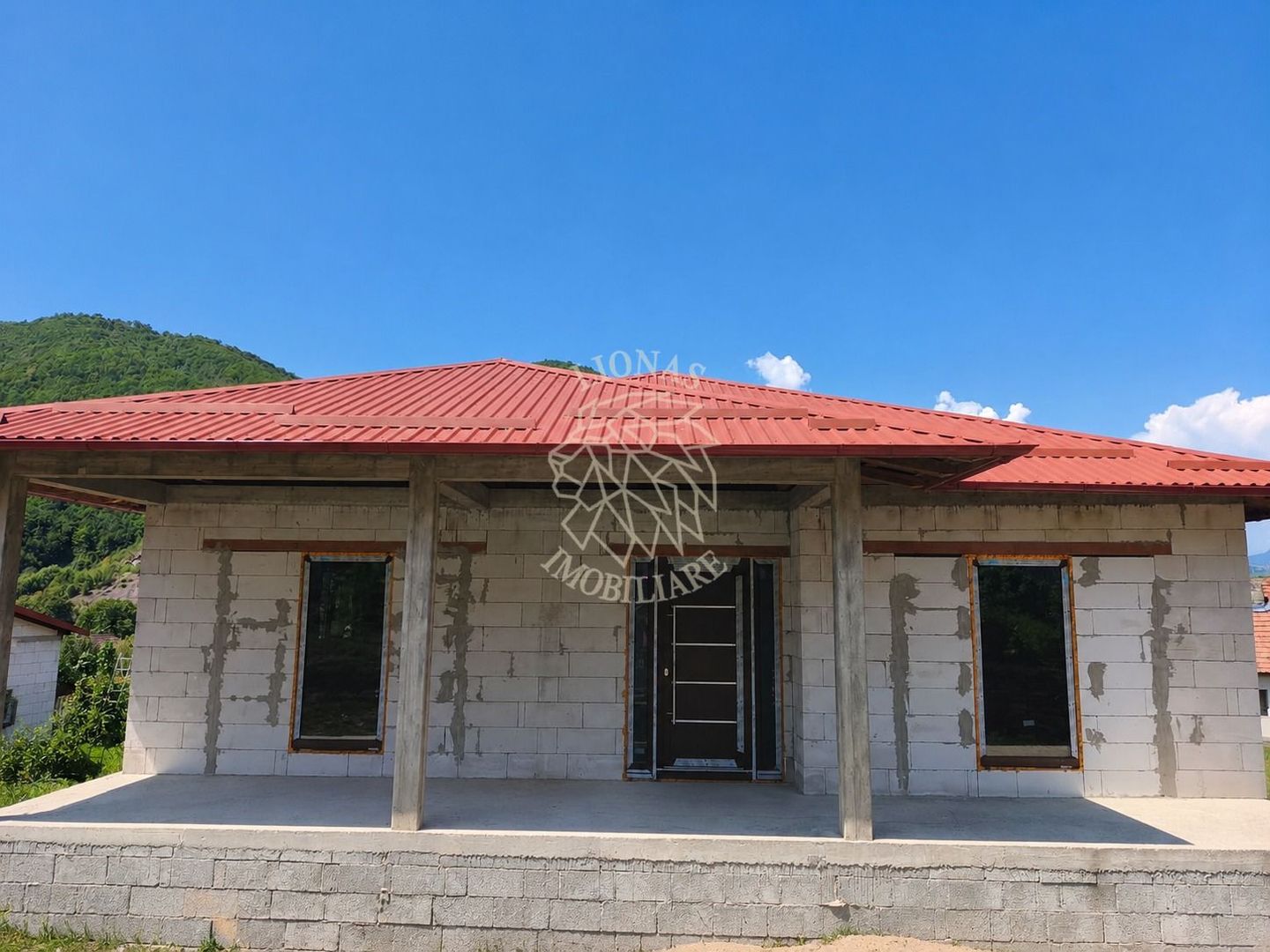 Casa 4 camere 220 mp-teren 7 ari-garaj-terasa 28 mp-Poiana Ilvei - Poză 2