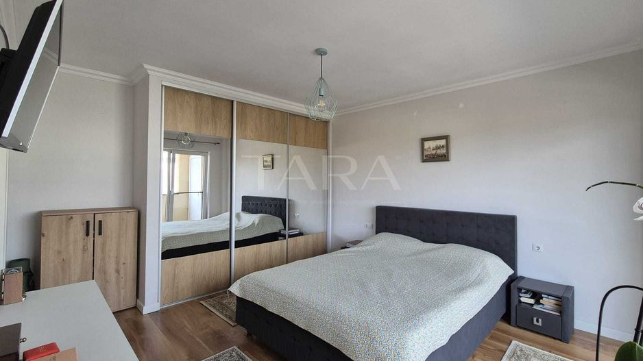 Apartament cu 3 camere, balcon de 12 mp și parcare – Floresti. - Poză 4