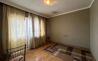 3 camere de vanzare , decomandat - 1000Euro/mp util - Poză 6