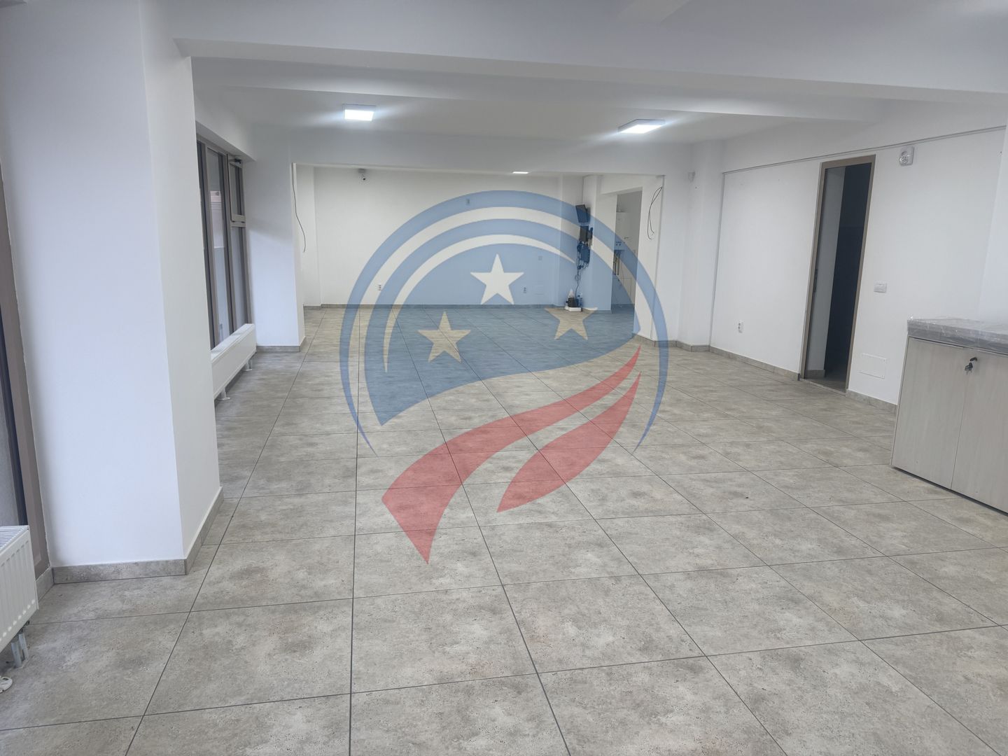 Spațiu comercial modern – Etaj 1 – zona  Promenada - Poză 2