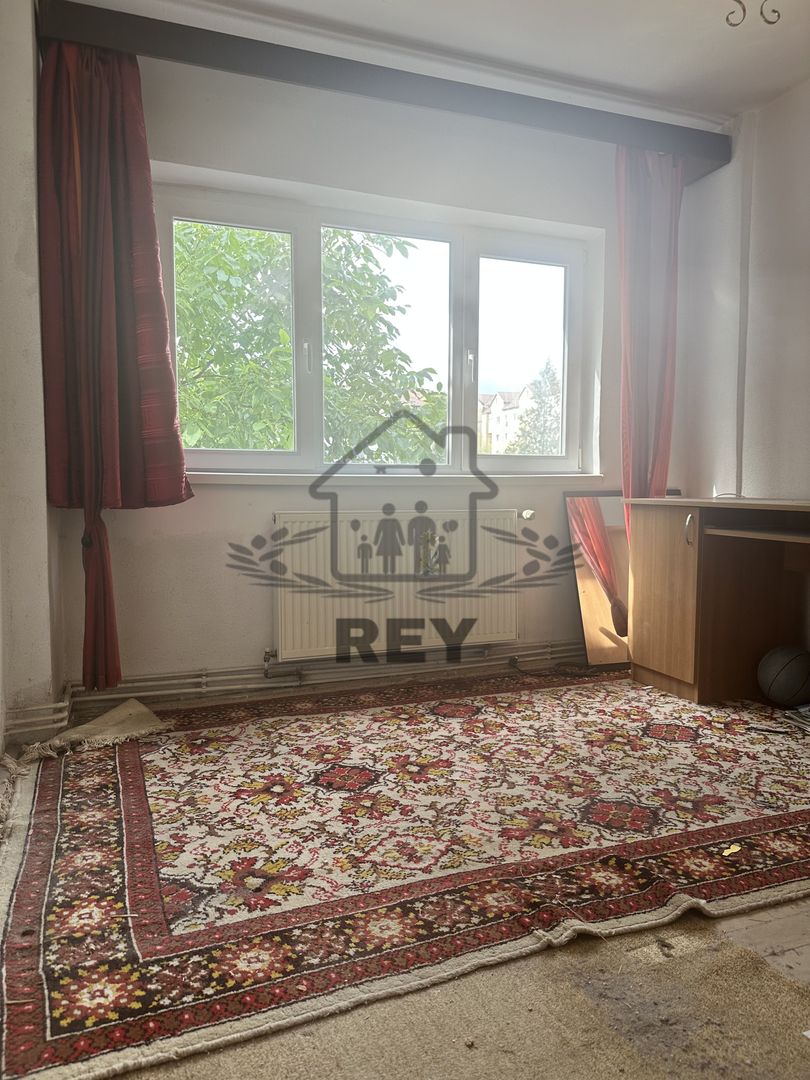 Apartament decomandat 2 camere de vânzare – Etaj 1, Str. Rahova, Sibiu - Poză 4