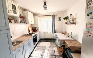 Apartament cu 2 camere, decomandat, Intre Lacuri, zona Oltului ! - Poză 1