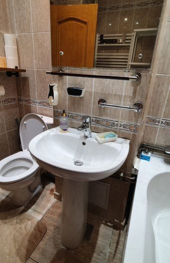 Inchiriere apartament spatios, Centru - Eremia - Poză 16