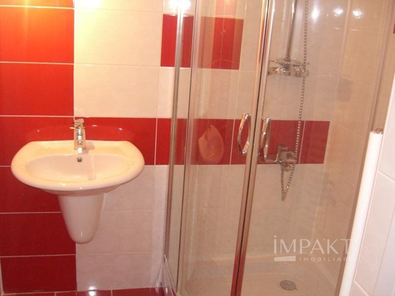 Apartament cu 4 camere, semidecomandat, in zona Marty Horea! - Poză 5