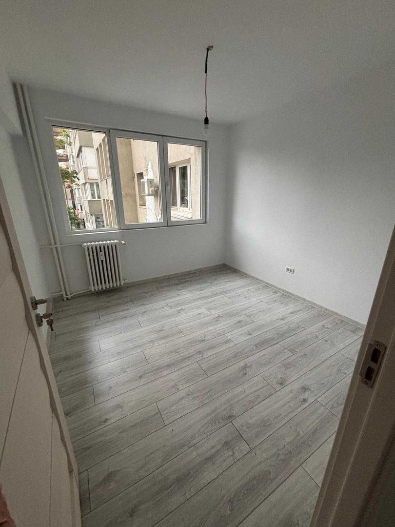 APARTAMENT 3 CAMERE | METROU BASARAB - Poză 2