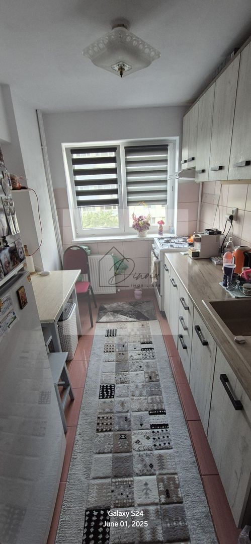 Apartament 3 camere metrou Bazilescu - complet renovat 2021 - Poză 4