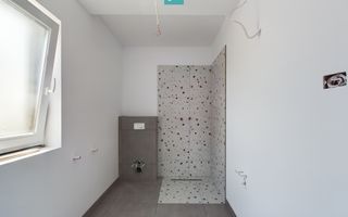 Duplex P+1 deosebit în Moșnița Veche - Poză 11