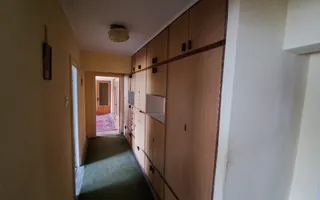 100 mp Ultra-Central: Apartament 4 Camere pe Bd. Independenței (Fără Risc) - Poză 11