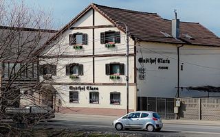 Hotel / Pensiune cu 10 camere de vânzare - afacere la cheie - Poză 1