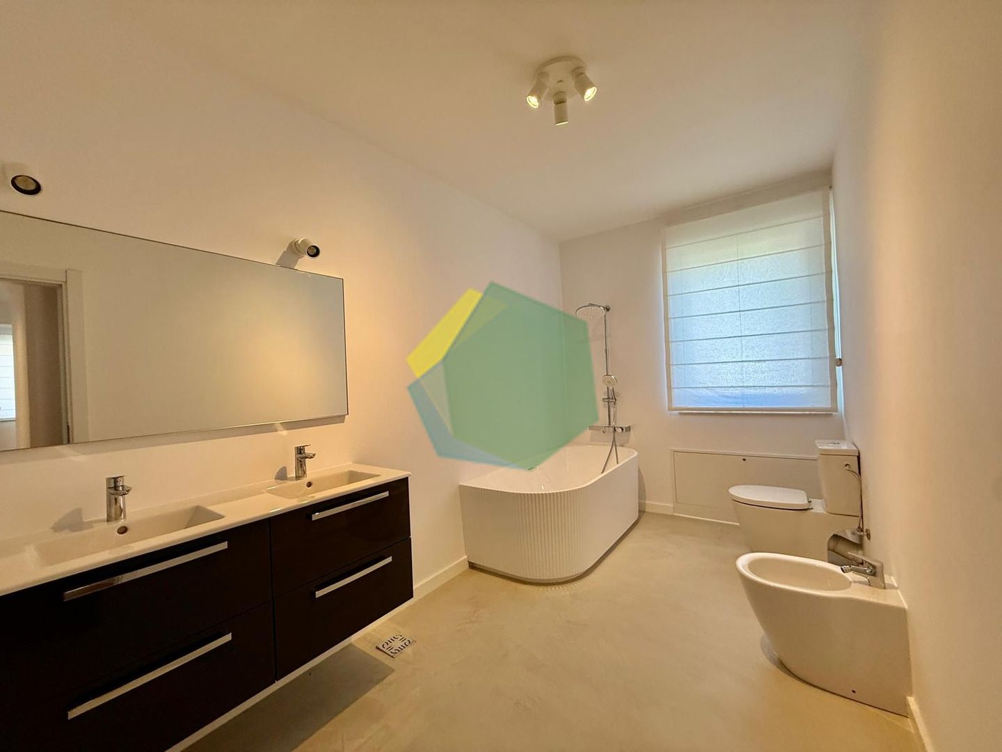 Vilă Premium în Corbeanca | Terasă Spațioasă & Curte Amenajată - Poză 22