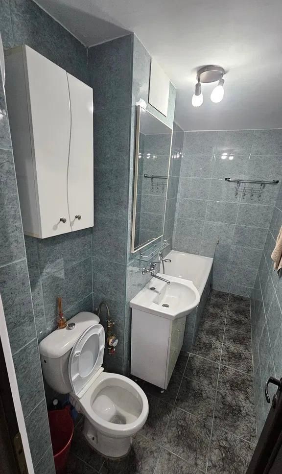 GARSONIERA LUJERULUI, BUCATARIE INCHISA, MOBILAT, METROU 5 MINUTE - Poză 2