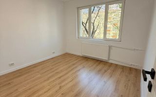 Proaspat renovat decomandat spatios 3 camere Berceni Grand Arena - Poză 3