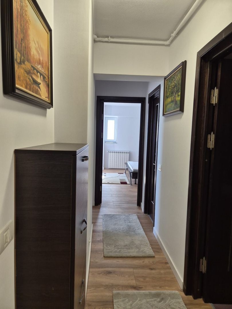 Apartament 3 camere,  Faleza Nord/Pescarilor, vedere la mare - Poză 3