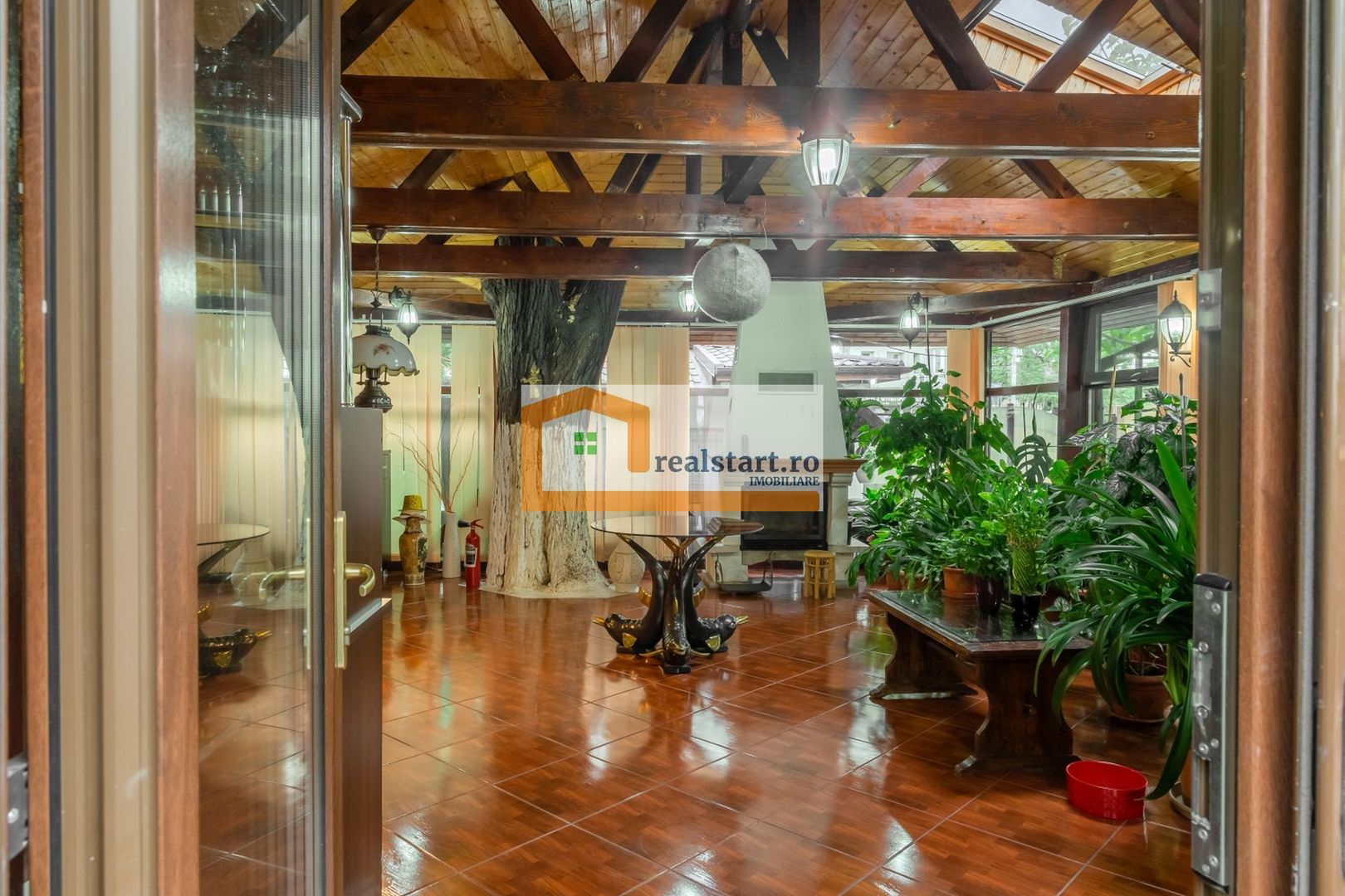 Investitie, 1400mp teren + cladiri, intre parcuri, metrou - Poză 12