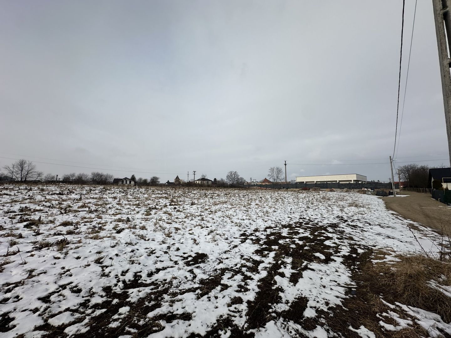 Teren intravilan | 61 ari | Parcelabil | Radauti - Poză 7